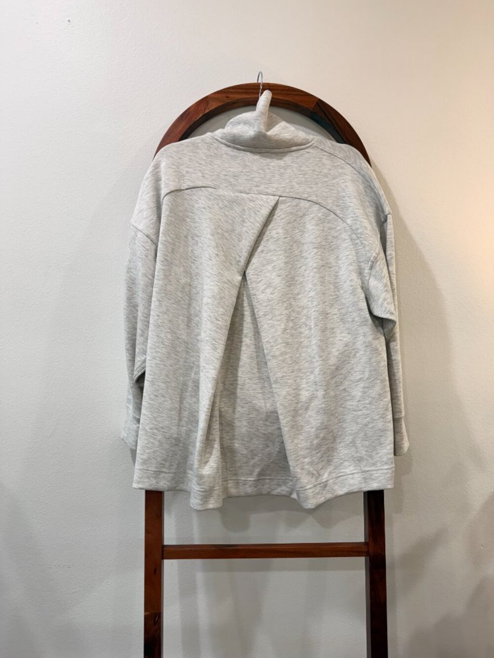 Danskin Mock Neck Sweatshirt - Size XL - Picture 4 of 6